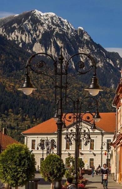 Mountain Vista Suites Zărneşti Eksteriør billede