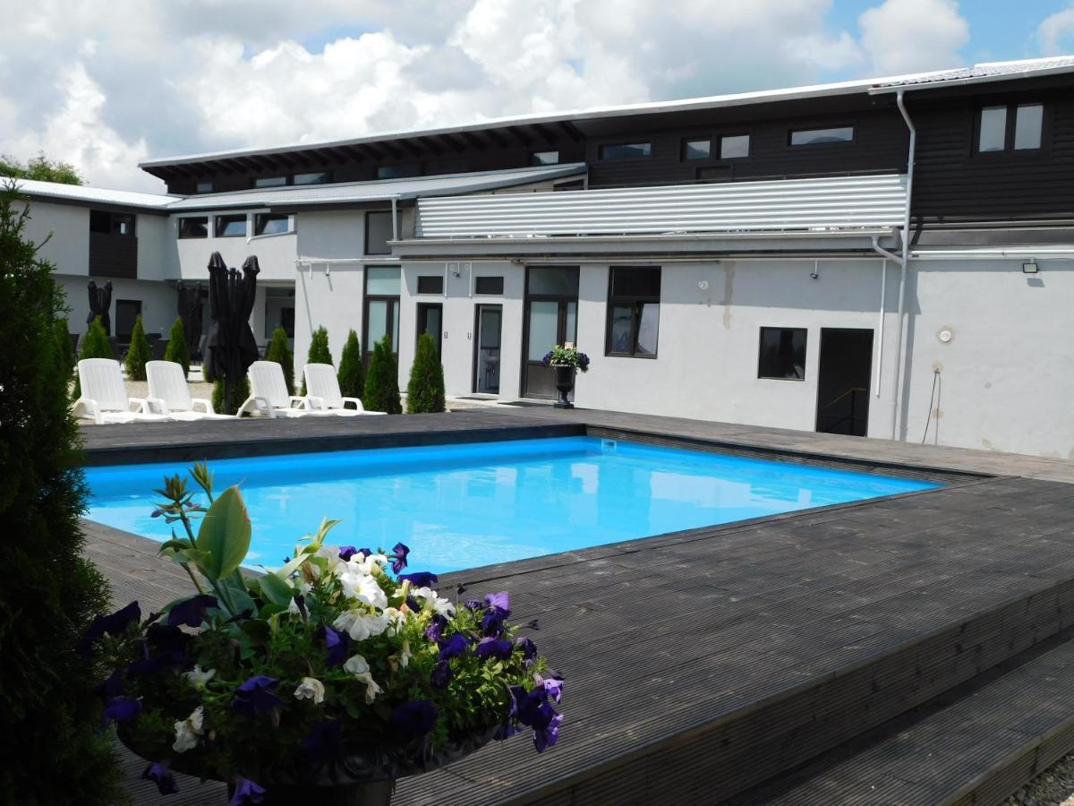 Mountain Vista Suites Zărneşti Eksteriør billede